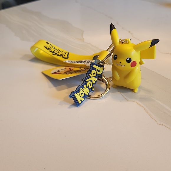 Pokémon Pikachu Keychain - Picture 3 of 3